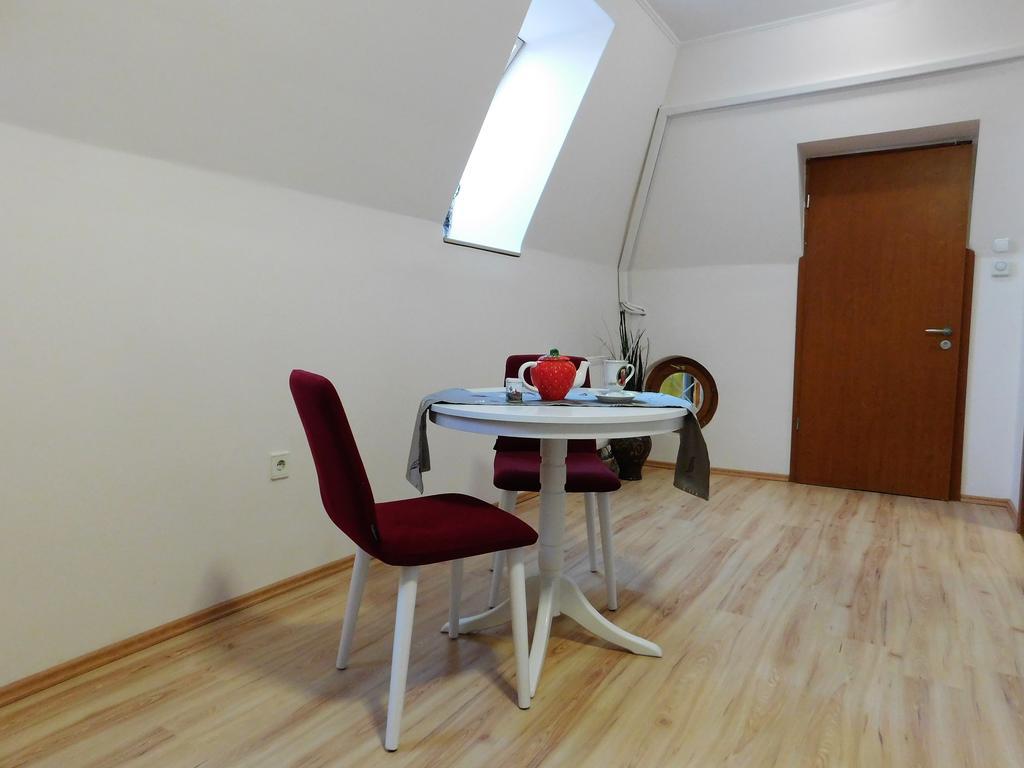 Tulipan Apartman Balatonalmádi Εξωτερικό φωτογραφία